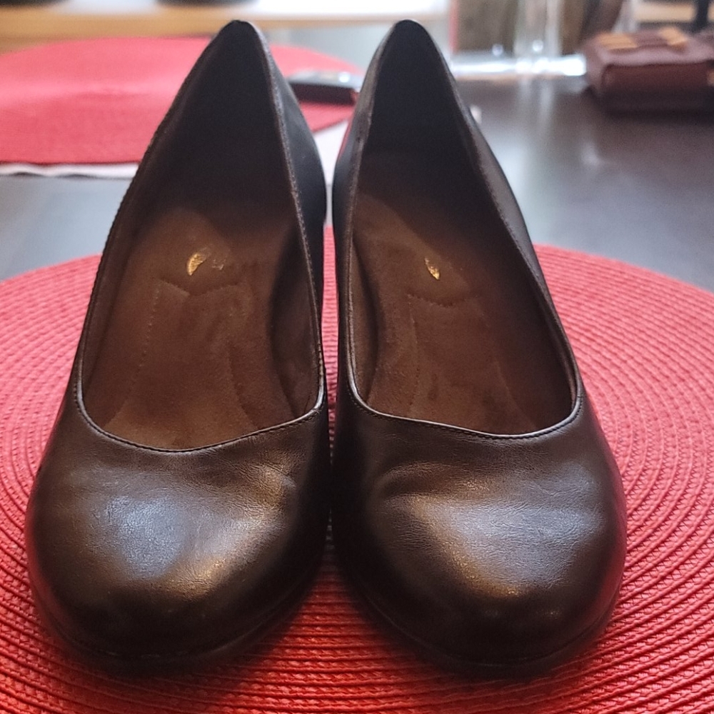 A2 by Aerosoles Black Pumps